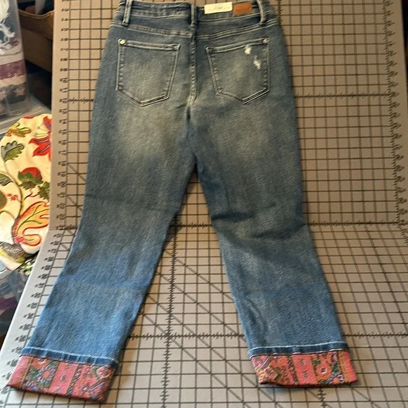 NWT Judy Blue Jeans with Paisley cuff 7/28 - Picture 6 of 6